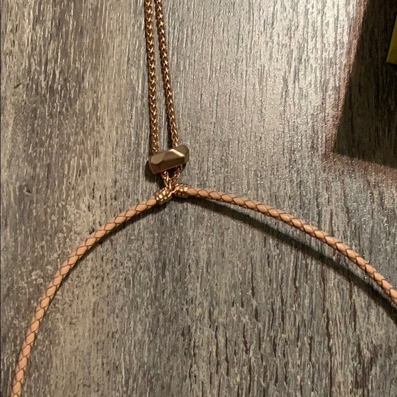 NWOT Kendra Scott rose tone adjustable necklace. - Picture 4 of 5
